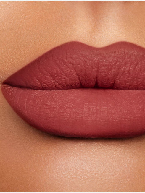 Lip Cheat Re-Shape & Re-Size Lip Liner